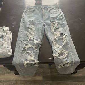 Mom jeans American eagle